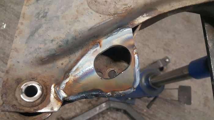 E30 wzmocnienie sanek silnika, montaż silnika v8, m60, m62, s62, n62 bezpośrednio do sanek a nie do podłużnic.