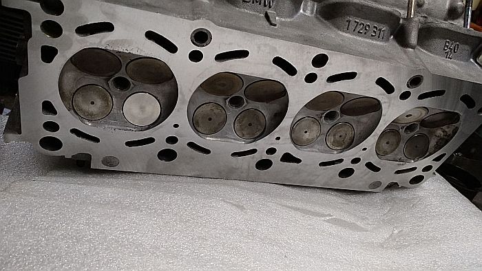 M60B40 głowica regeneracja, docieranie zaworów, porting
