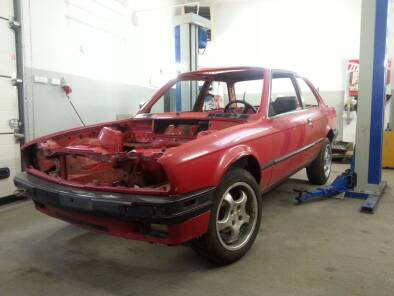 BMW E30 Coupe 8-śmio punktowa klatka do driftingu. 
