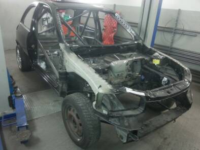 Opel Corsa B klatka bezpieczeństwa 